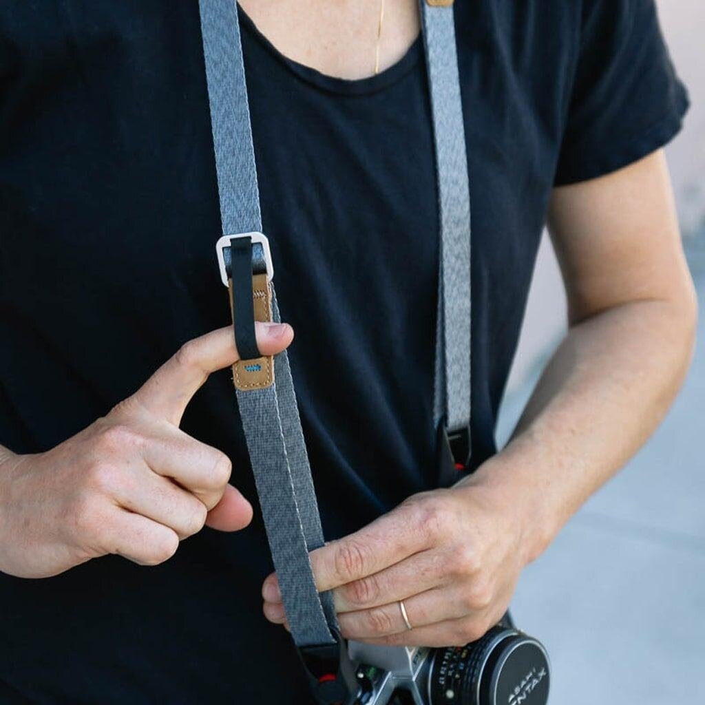 Peak Design Leash Ash (hellgrau) Kameragurt 145cm Länge 2 cm Breite
