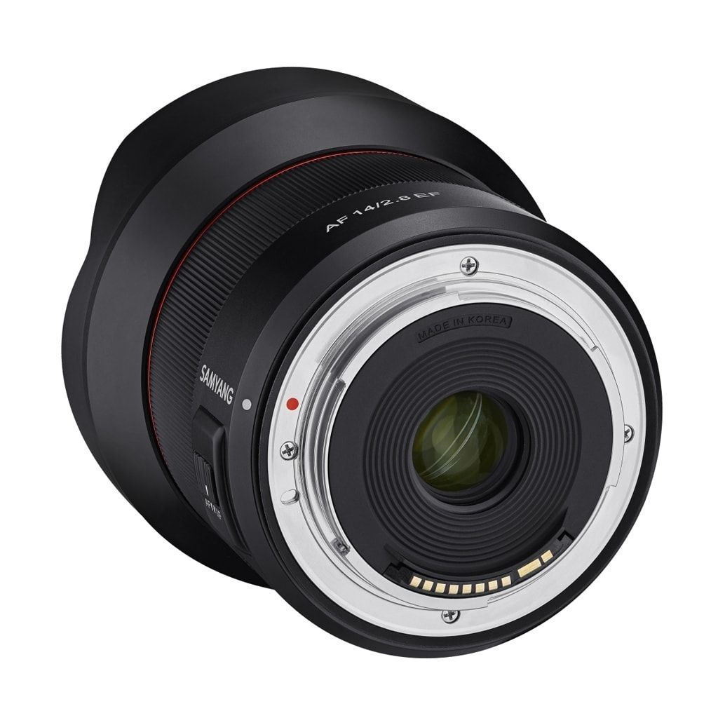 Samyang AF 14mm 1:2,8 + Lens Station für Canon EF
