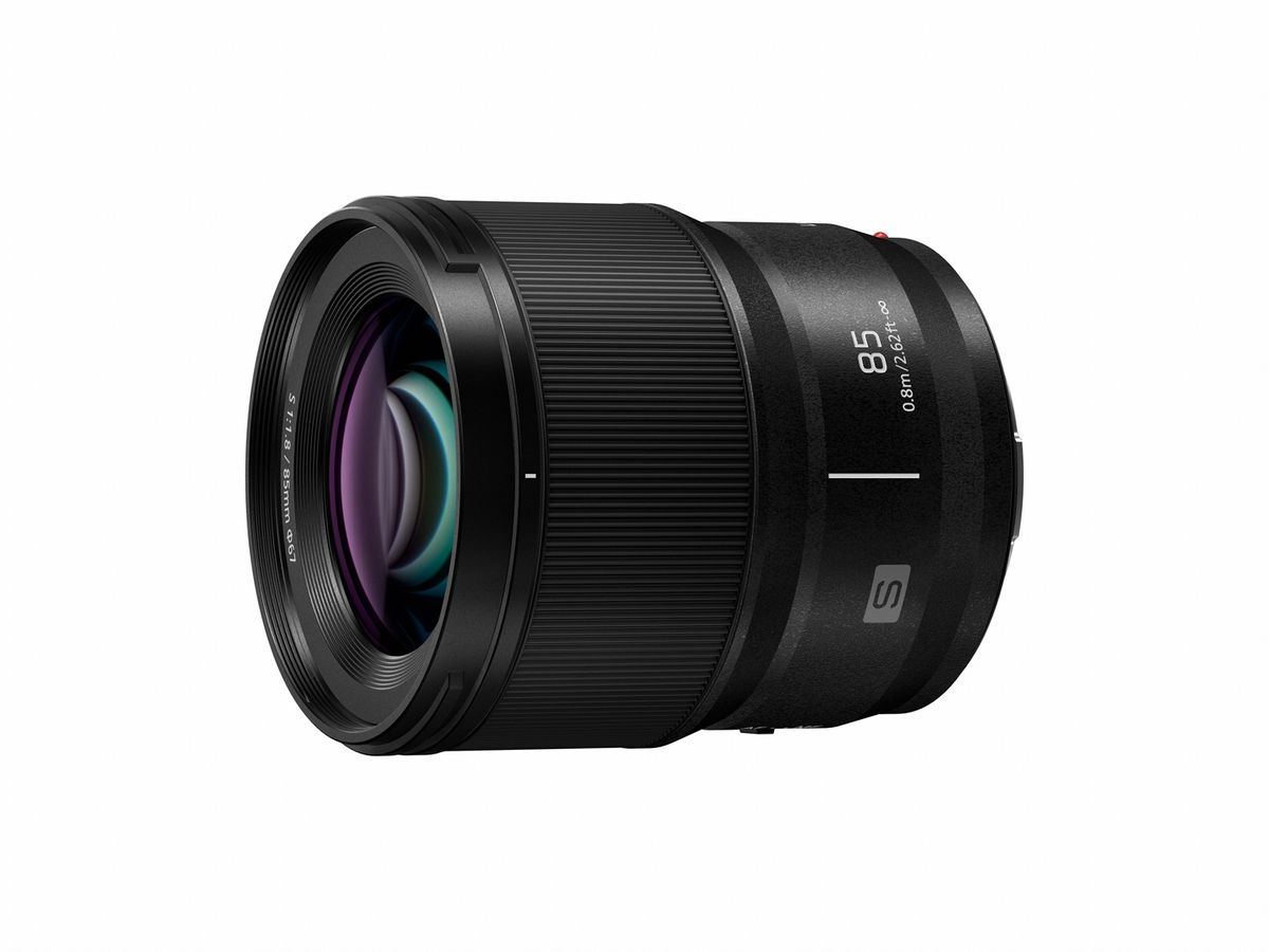 Panasonic LUMIX S 85mm F1.8  L-Mount